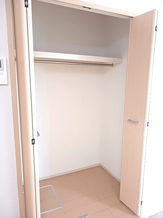物件内観写真11　(収納)