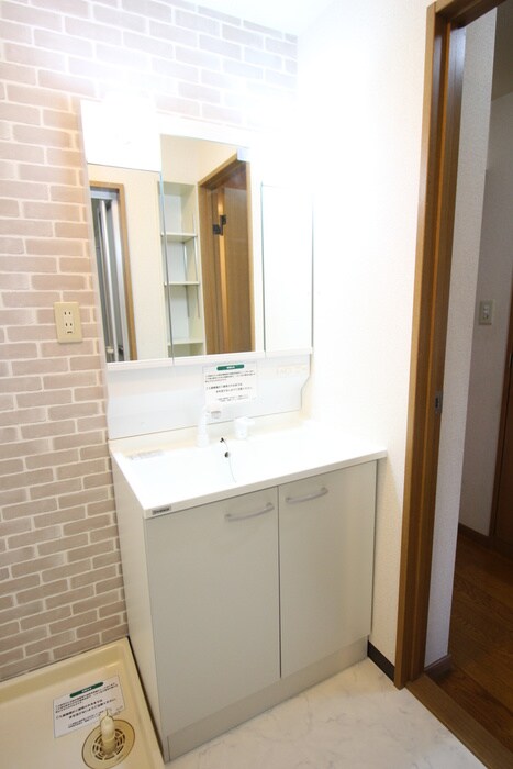 物件内観写真8　(洗面)