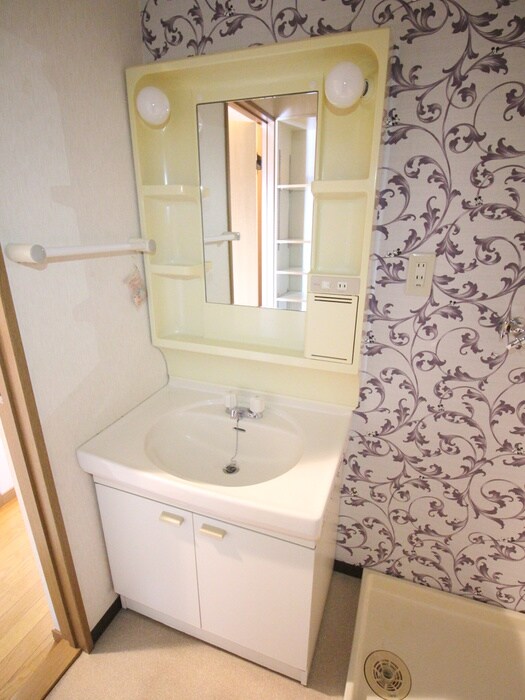 物件内観写真11　(洗面)