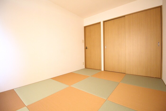 物件内観写真13　(居室)