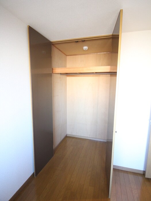 物件内観写真13　(収納)