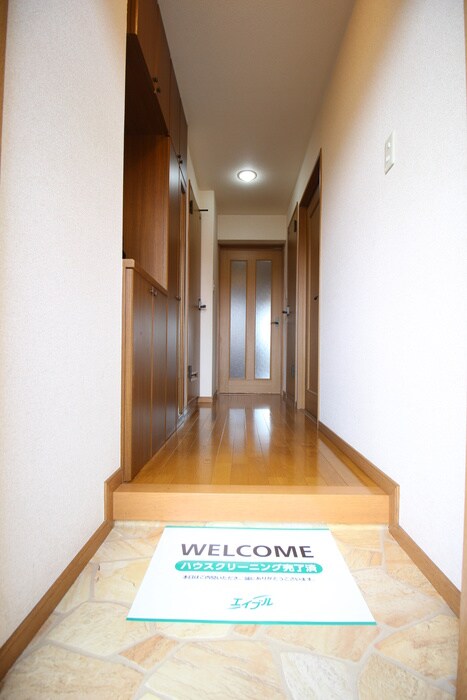 物件内観写真21　(廊下)