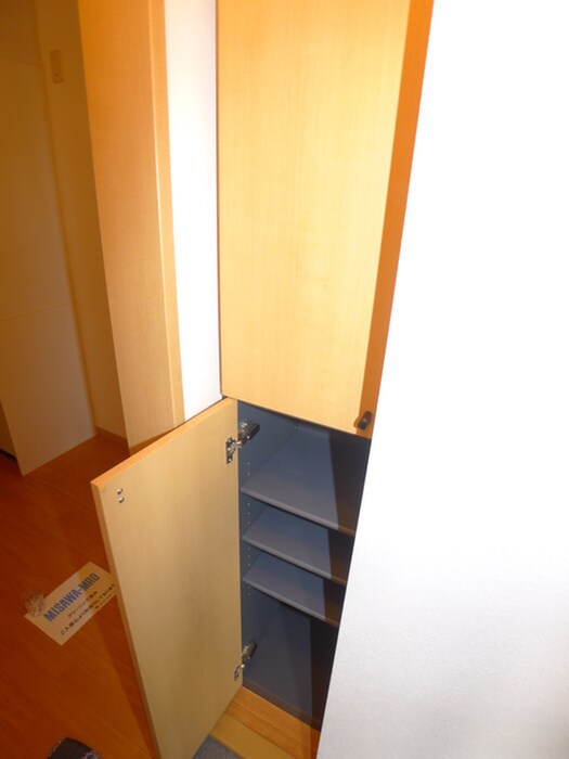 物件内観写真6　(靴箱)