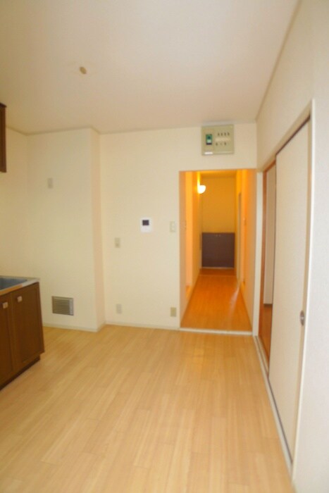 物件内観写真6　(居室)