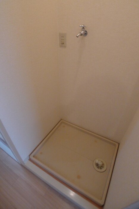 物件内観写真20　(洗濯機置場)