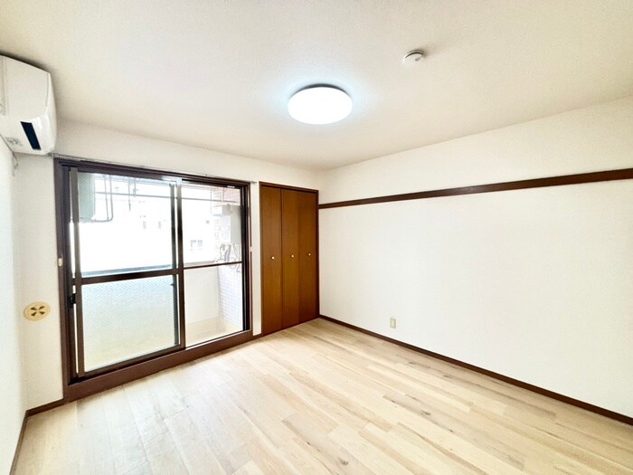 物件内観写真8　(居室)