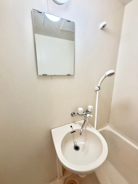 物件内観写真11　(洗面)