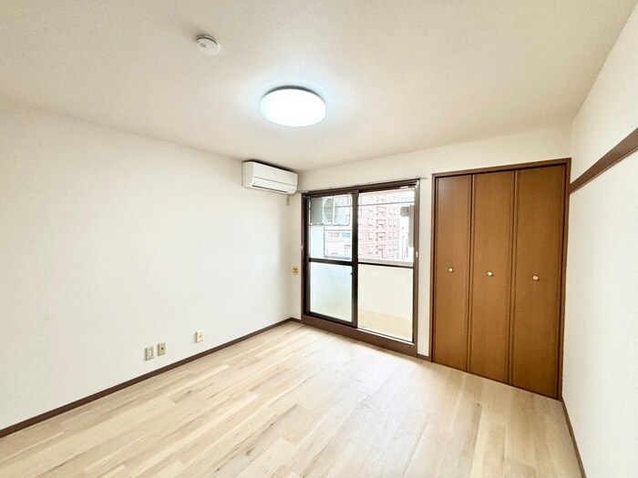 物件内観写真18　(居室)