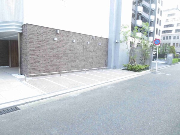 バイク置き場
