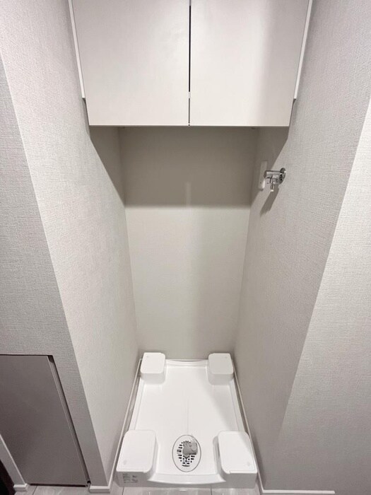 物件内観写真12　(洗濯機置場)