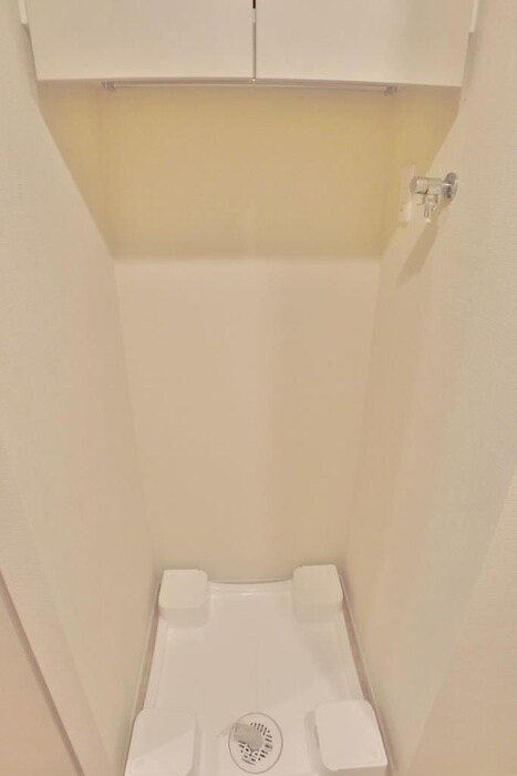 物件内観写真12　(洗濯機置場)