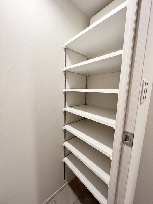 物件内観写真18　(靴箱)