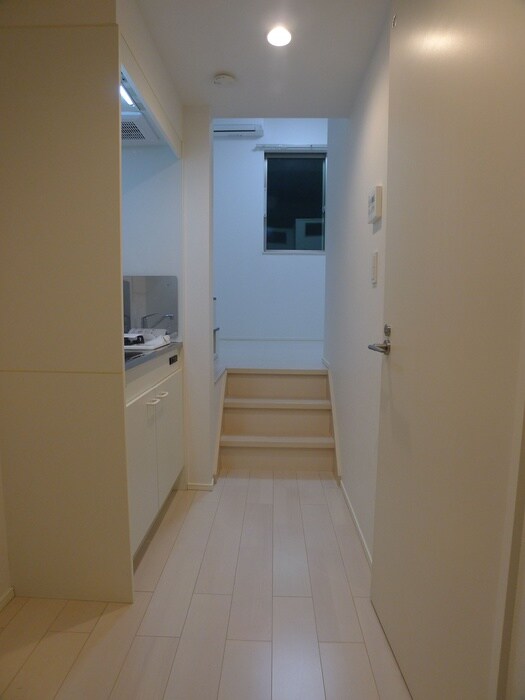 物件内観写真20　(廊下)