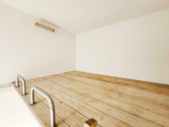 物件内観写真11　(ロフト)