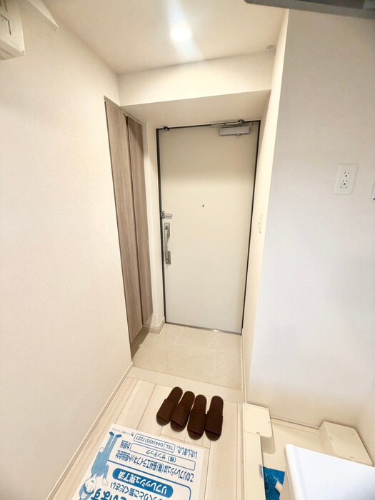 物件内観写真14　(玄関)