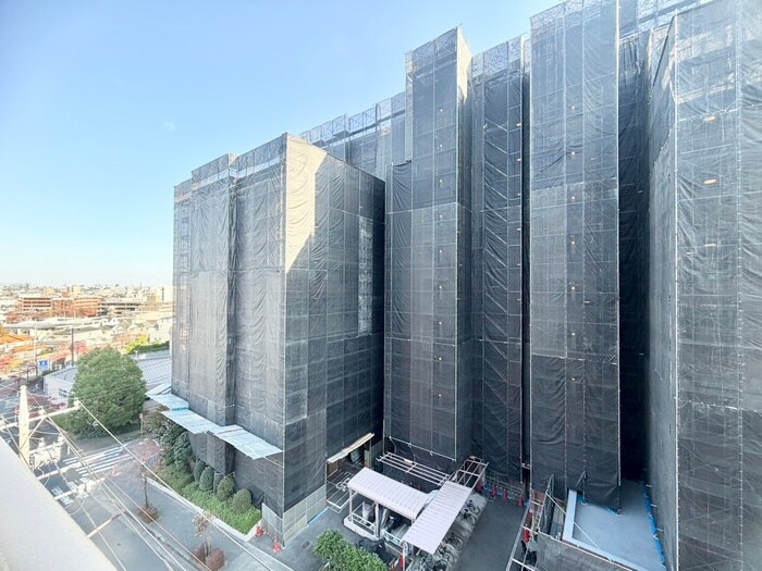 物件内観写真16　(室内からの展望)