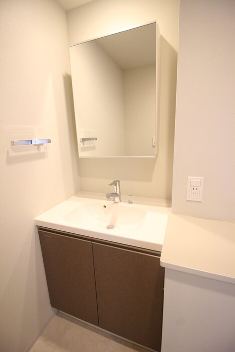 物件内観写真11　(洗面)