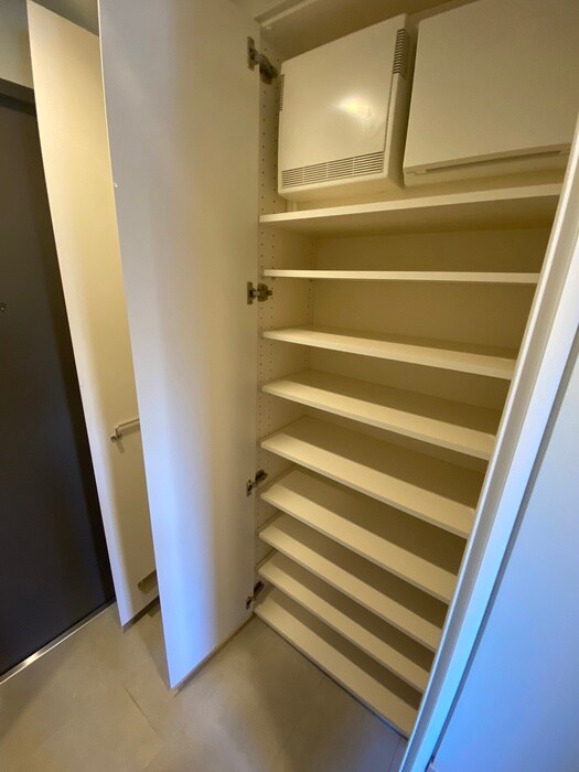 物件内観写真19　(靴箱)