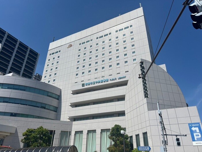 町田市立中央図書館