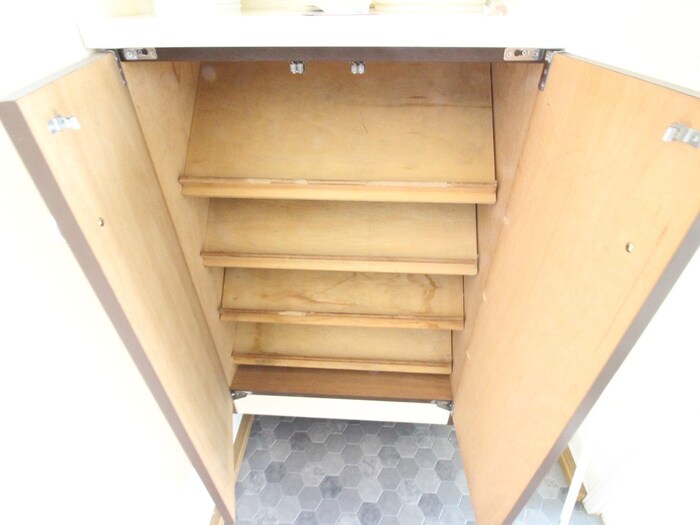 物件内観写真3　(靴箱)