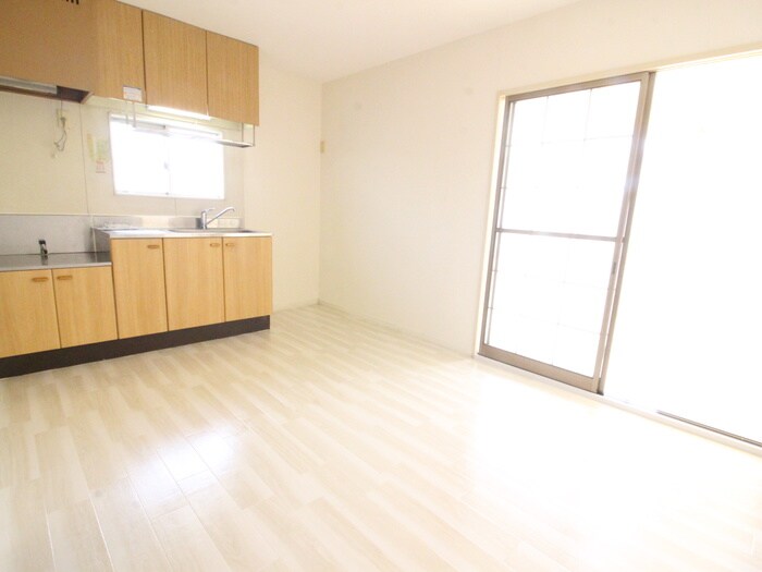 物件内観写真10　(居室)