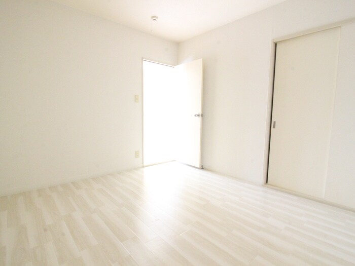 物件内観写真17　(居室)