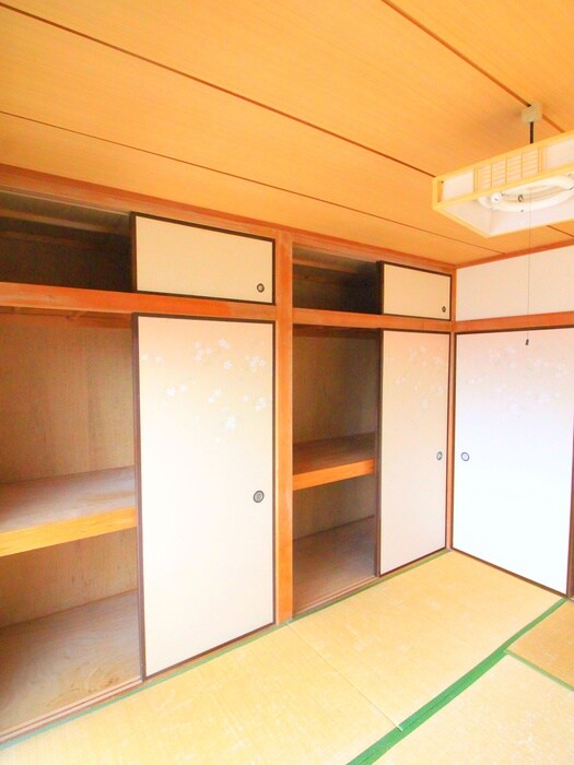 物件内観写真12　(収納)