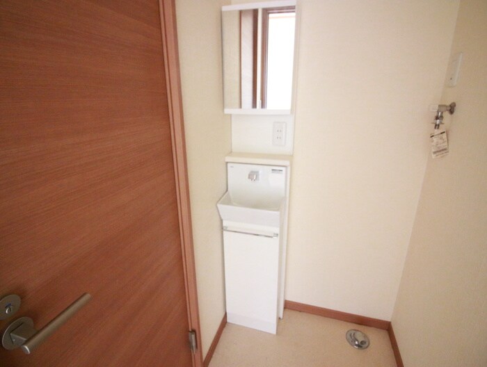 物件内観写真9　(洗面)