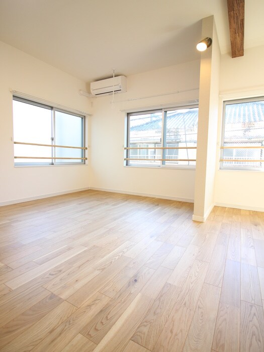 物件内観写真10　(居室)