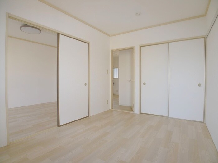 物件内観写真8　(居室)