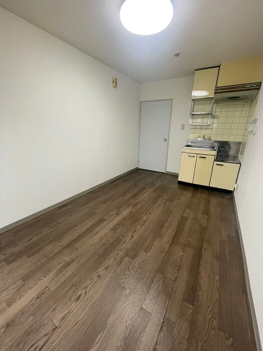 物件内観写真9　(居室)