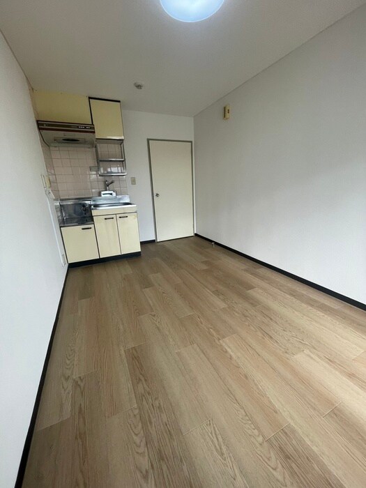 物件内観写真10　(居室)