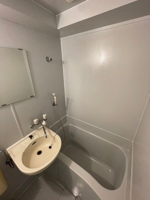 物件内観写真12　(バス／シャワールーム等)