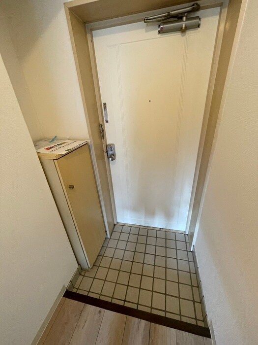 物件内観写真17　(玄関)