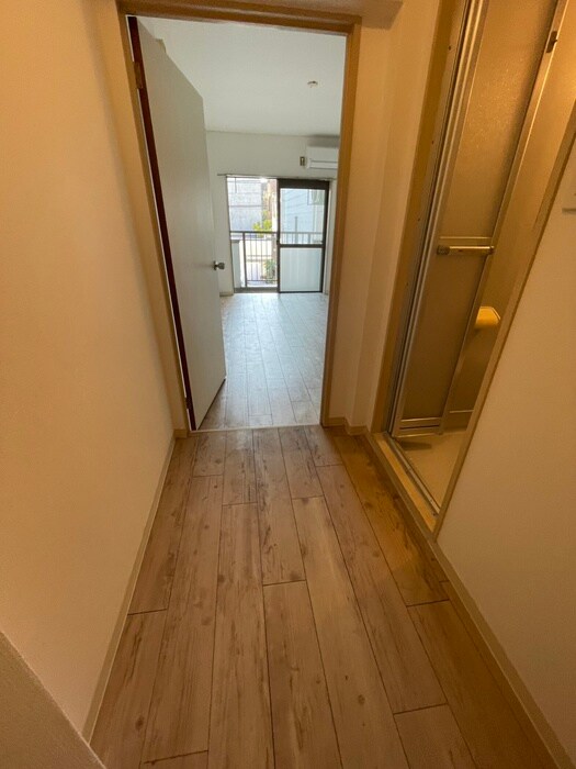 物件内観写真21　(廊下)