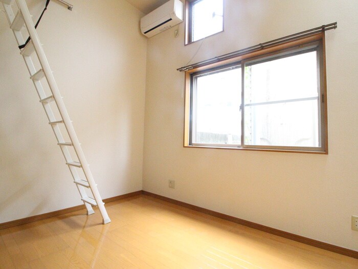 物件内観写真9　(居室)