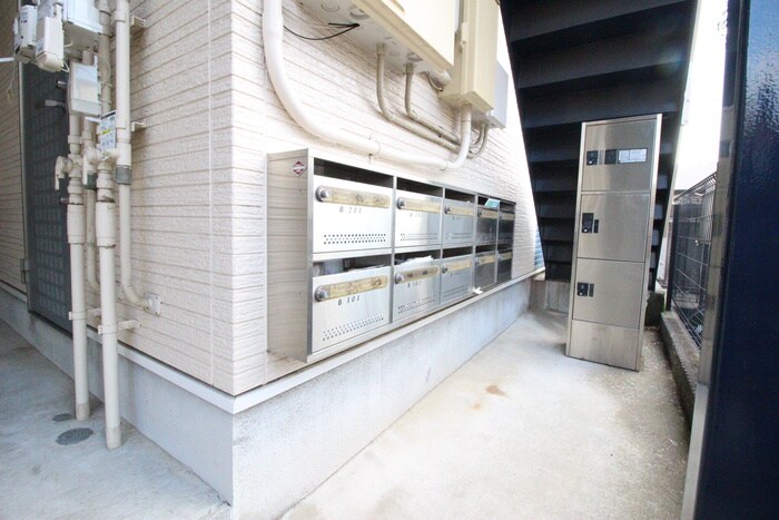 物件外観写真4　(建物設備)