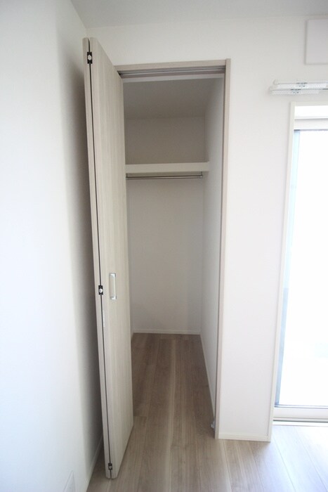 物件内観写真18　(収納)