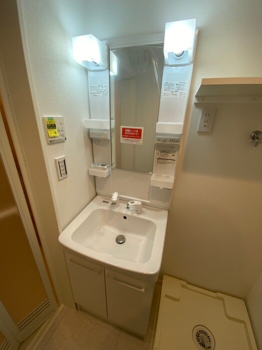 物件内観写真13　(洗面)