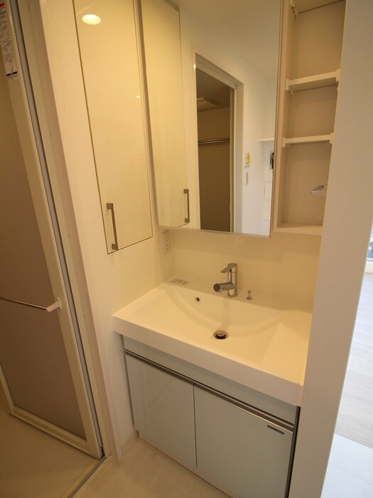 物件内観写真12　(洗面)