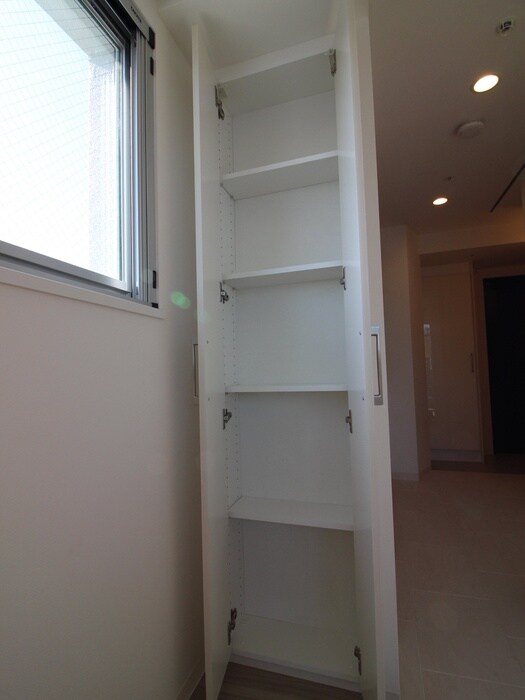 物件内観写真16　(収納)