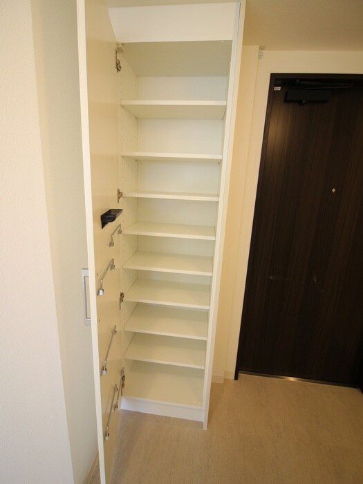 物件内観写真17　(靴箱)