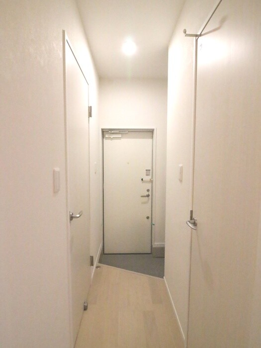 物件内観写真16　(廊下)