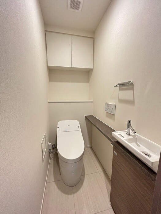 物件内観写真14　(トイレ)