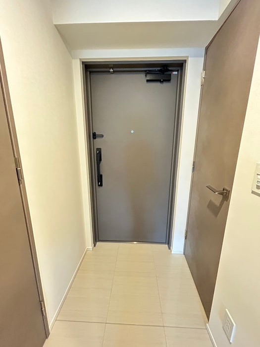 物件内観写真18　(玄関)