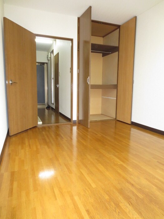 物件内観写真5　(居室)