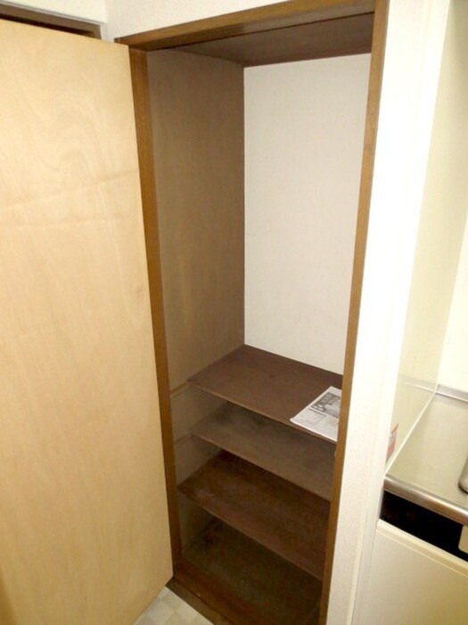 物件内観写真14　(収納)