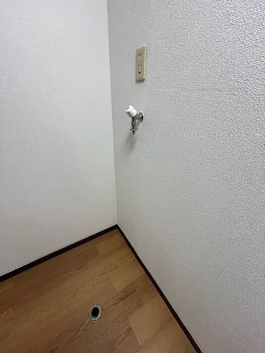物件内観写真19　(洗濯機置場)