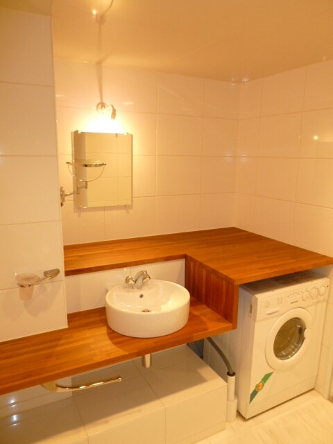 物件内観写真8　(洗面)