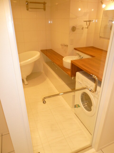 物件内観写真9　(洗面)